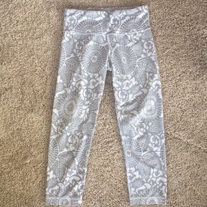 Lululemon Cropped Leggings